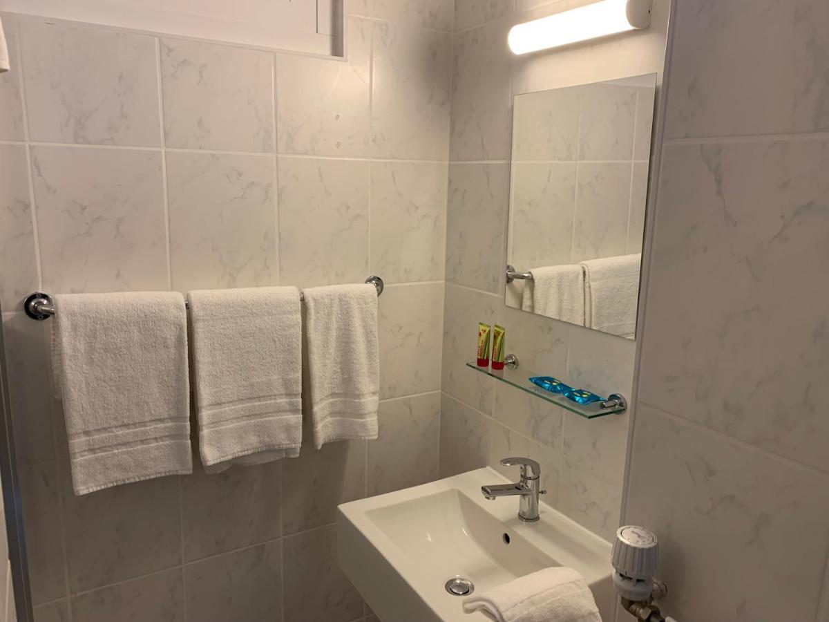 Eh!Toi Self Motel Etoy Eksteriør billede